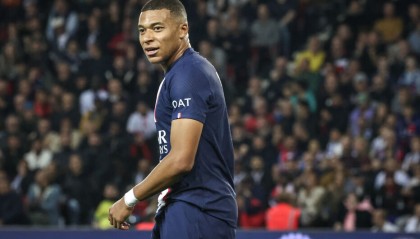  法甲金靴争夺白热化，姆巴佩与拉卡泽特仅差一球  