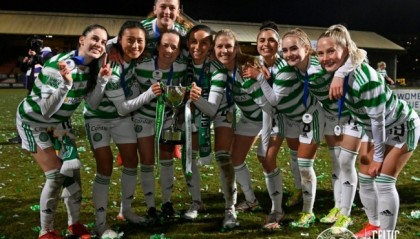  曼城女足夺得联赛冠军创历史  